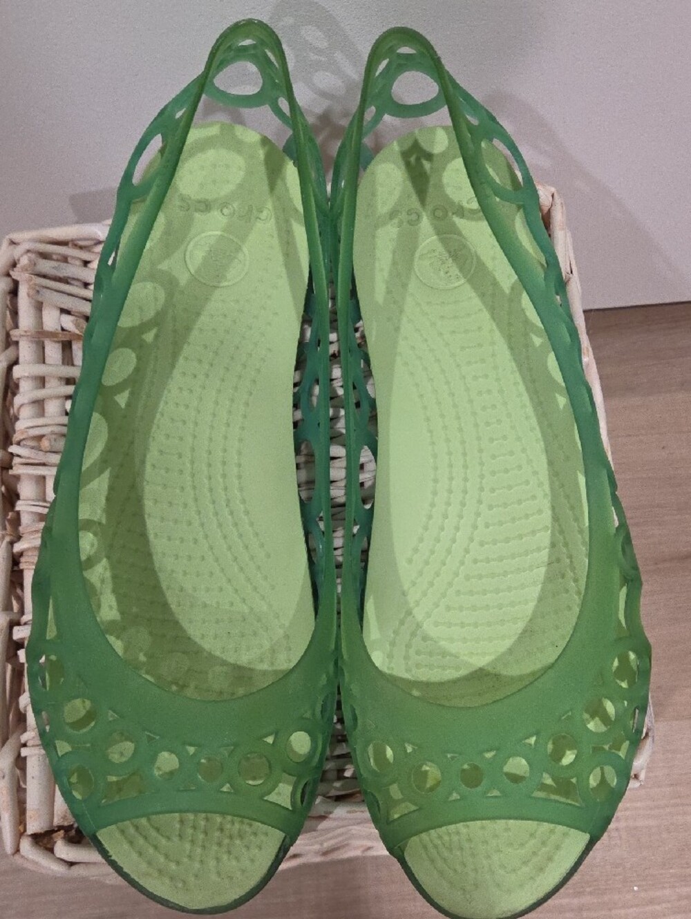 CROCS RARE Women's Green Casual Jelly Flats Size 8 - Picture 7 of 7